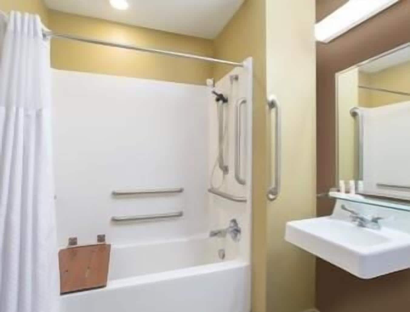 Microtel Inn & Suites By Wyndham Marietta Exteriér fotografie