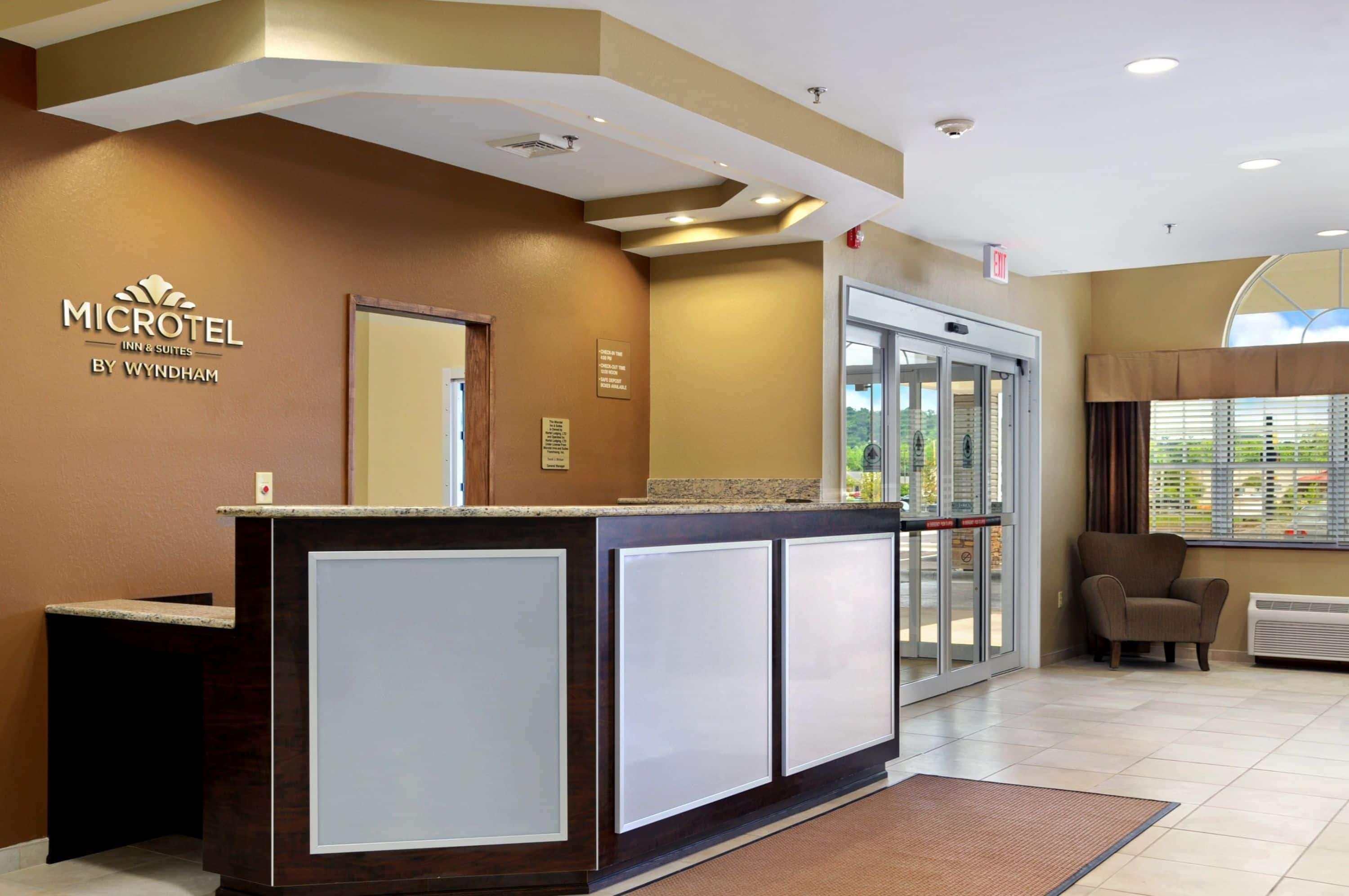 Microtel Inn & Suites By Wyndham Marietta Exteriér fotografie